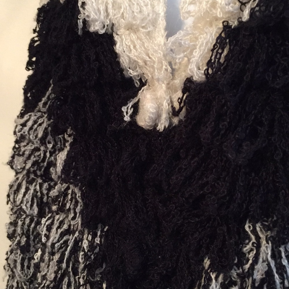 le sweater Cosy Fuzzy Statement Design💋 - Picture 3 of 5